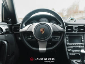 Image 28/47 of Porsche 911 Carrera 4S (2009)