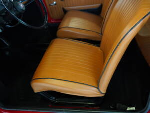 Image 25/30 of FIAT 500 L (1971)