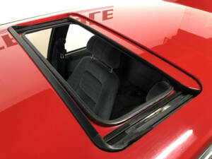 Image 22/33 of Lancia Delta HF Integrale Evoluzione I (1992)
