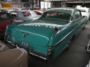 Image 22/29 of Chrysler Crown Imperial (1956)