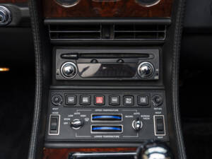 Image 22/32 of Bentley Azure Mulliner &quot;Wide Body&quot; (2002)