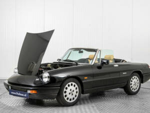 Bild 34/50 von Alfa Romeo 2.0 Spider (1991)