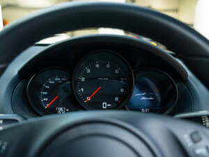 Image 32/47 of Porsche Boxster (2016)
