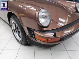 Bild 10/49 von Porsche 911 Carrera 3.0 (1977)