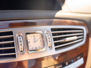 Image 54/67 of Mercedes-Benz CL 500 (2006)