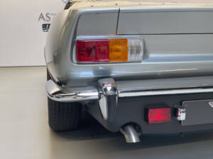 Image 16/40 de Aston Martin V8 Vantage Volante (1986)