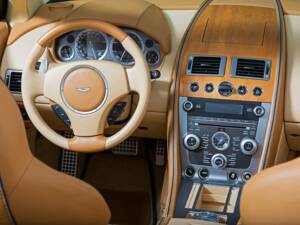 Immagine 19/20 di Aston Martin DB 9 Volante (2014)