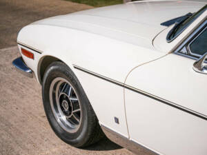 Image 41/47 of Triumph Stag (1975)