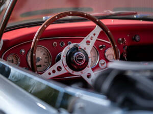 Imagen 13/29 de Austin-Healey 3000 Mk II (BJ7) (1963)