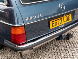 Bild 44/46 von Mercedes-Benz E 280 T (1987)