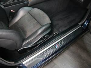 Image 20/30 of BMW M3 (2002)