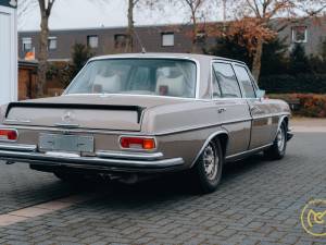 Image 6/20 of Mercedes-Benz 300 SEL 6.3 AMG (1972)