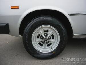 Image 17/66 of FIAT 130 Coupé (1972)