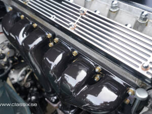 Immagine 13/30 di Jaguar 420 G (1970)
