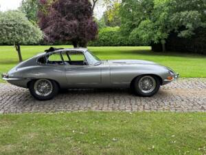 Image 9/30 de Jaguar Type E 4.2 (1965)