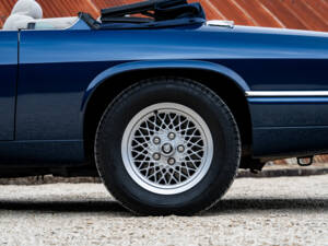 Image 35/38 of Jaguar XJS 4.0 (1995)