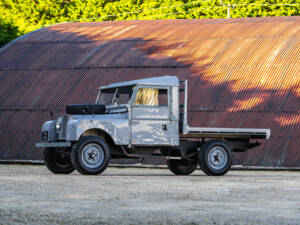 Image 4/31 of Land Rover 107 (1957)