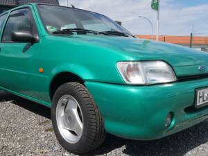 Imagen 5/34 de Ford Fiesta 1.3 (1995)