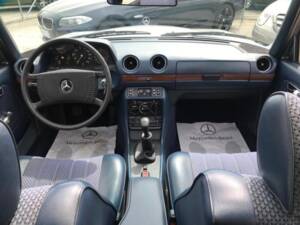 Image 16/22 of Mercedes-Benz 230 T (1979)