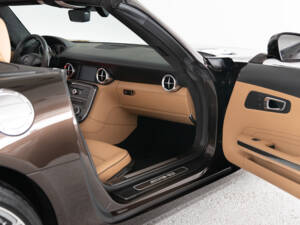 Imagen 38/59 de Mercedes-Benz SLS AMG Roadster (2012)