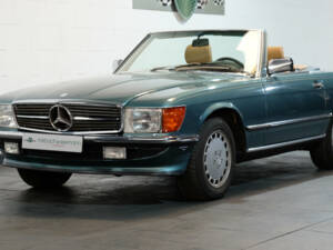 Bild 1/42 von Mercedes-Benz 560 SL (1989)
