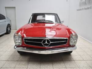 Image 2/34 of Mercedes-Benz 230 SL (1966)