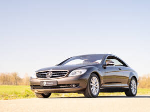 Image 3/67 of Mercedes-Benz CL 500 (2006)