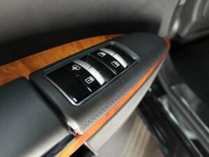 Immagine 65/78 di Mercedes-Benz S 600 L (2010)