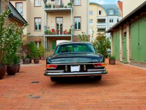 Image 7/188 of Mercedes-Benz 280 SE 3,5 (1971)