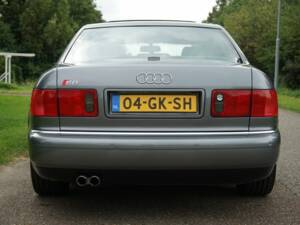 Immagine 6/7 di Audi A8 4.2 quattro (2001)