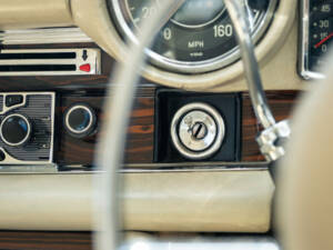 Immagine 52/54 di Mercedes-Benz 280 SE 3,5 (1968)