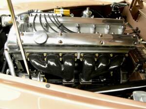 Image 41/50 of Jaguar XK 120 OTS (1950)