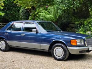 Afbeelding 14/88 van Mercedes-Benz 280 SE (1984)