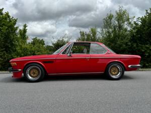 Image 3/73 of BMW 2,5 CS (1975)