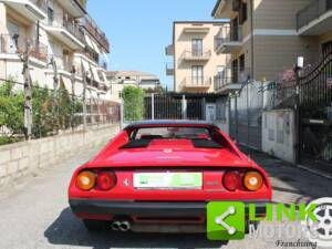 Bild 5/10 von Ferrari 308 GTBi Quattrovalvole (1984)