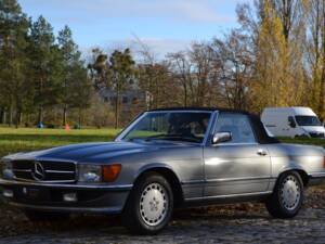 Image 13/36 of Mercedes-Benz 300 SL (1987)