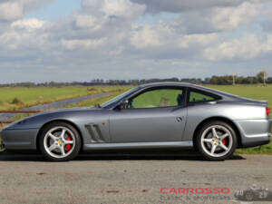 Image 8/50 de Ferrari 550 Maranello (1999)