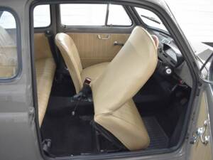 Image 17/33 of FIAT 500 L (1972)