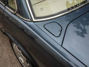 Immagine 13/55 di Jaguar XJ 40 (XJ-R) (1990)