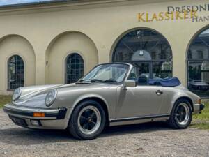Imagen 2/31 de Porsche 911 Carrera 3.2 (1984)