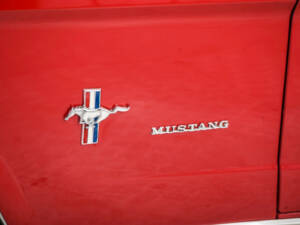 Image 26/50 of Ford Mustang 289 (1966)