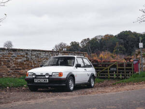 Bild 15/29 von Ford Fiesta XR2 (1988)