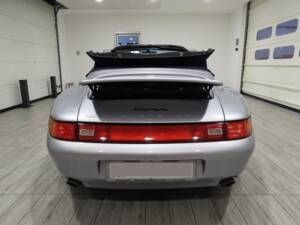 Imagen 5/51 de Porsche 911 Carrera (1994)