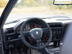 Image 56/91 de BMW M3 Sport Evo (1990)