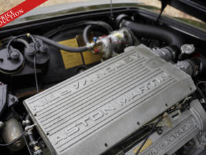 Image 33/50 de Aston Martin V8 Volante (1981)