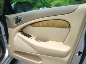 Bild 15/51 von Jaguar S-Type 4.0 V8 (2000)