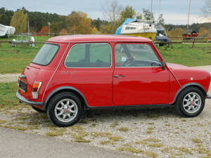 Image 2/38 of Mini 1000 (1987)