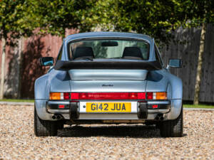 Image 7/40 de Porsche 911 Turbo LE (1989)