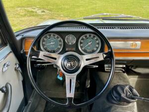 Bild 24/37 von Alfa Romeo Giulia 1.6 Super (1965)