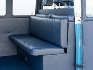 Image 65/89 de Volkswagen T1 Samba (1966)
